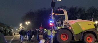 Aufmarsch in der Nacht